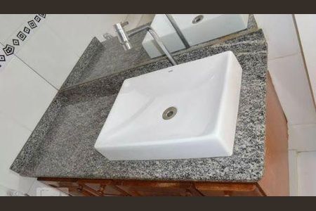 Apartamento à venda com 84m², 2 quartos e sem vaga