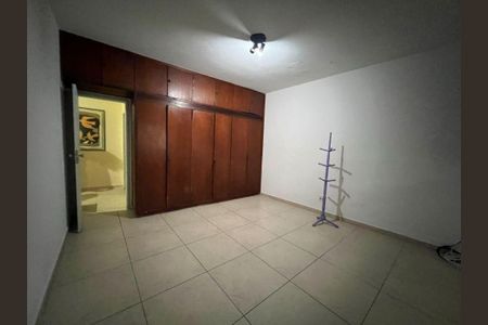 Casa à venda com 4 quartos, 450m² em São Francisco, Niterói