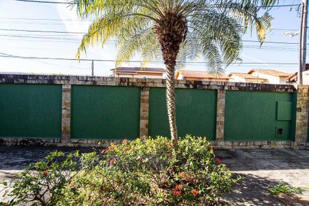 Casa à venda com 258m², 6 quartos e 2 vagas