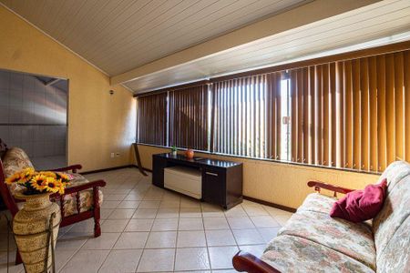 Casa à venda com 6 quartos, 258m² em Itaipu, Niterói