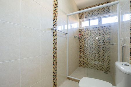 Casa à venda com 258m², 6 quartos e 2 vagas