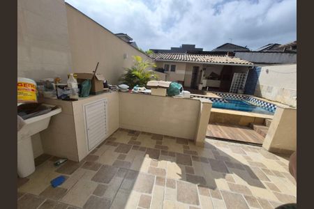 Casa à venda com 4 quartos, 217m² em Itaipu, Niterói