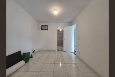 Casa à venda com 4 quartos, 217m² em Itaipu, Niterói