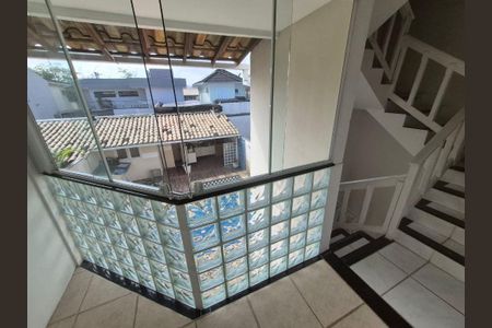 Casa à venda com 4 quartos, 217m² em Itaipu, Niterói