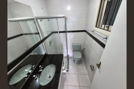 Casa à venda com 4 quartos, 217m² em Itaipu, Niterói