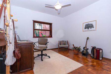 Casa à venda com 3 quartos, 300m² em Santo Amaro, São Paulo
