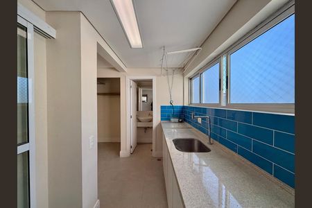 Área de Serviço de apartamento à venda com 3 quartos, 215m² em Brooklin, São Paulo