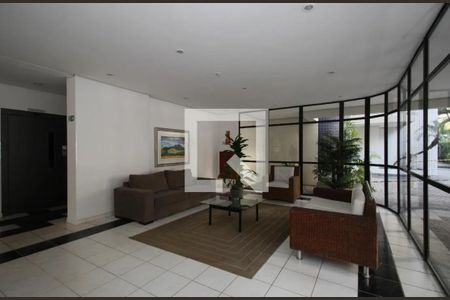 Hall social de apartamento para alugar com 2 quartos, 70m² em Vila Suzana, São Paulo