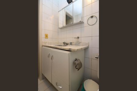 Banheiro Suíte 1 e 2 de apartamento para alugar com 2 quartos, 70m² em Vila Suzana, São Paulo