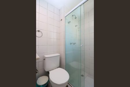 Banheiro Suíte 1 e 2 de apartamento para alugar com 2 quartos, 70m² em Vila Suzana, São Paulo