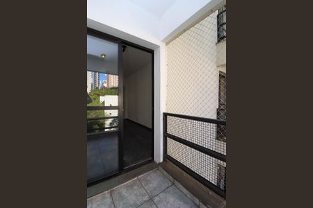 Varanda  de apartamento para alugar com 2 quartos, 70m² em Vila Suzana, São Paulo