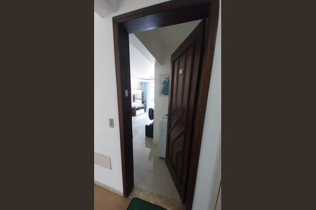 Apartamento à venda com 60m², 2 quartos e 1 vaga Apartamento à venda com 60m², 2 quartos e 1 vagaEntrada