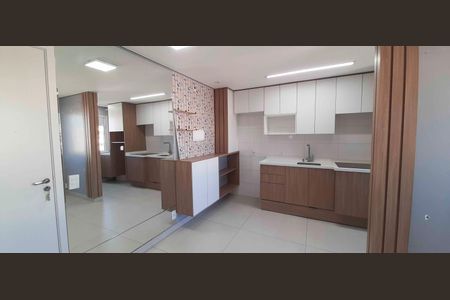 Cozinha de apartamento à venda com 2 quartos, 44m² em Santa Maria, Osasco