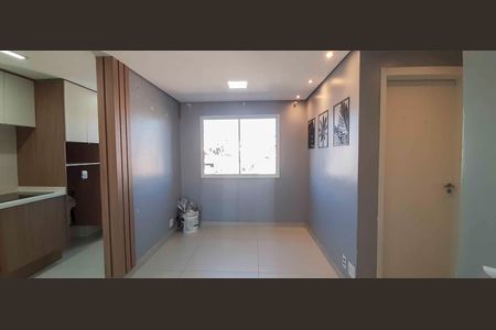 Sala de apartamento para alugar com 2 quartos, 44m² em Santa Maria, Osasco