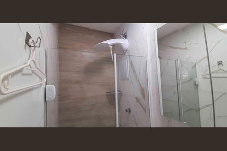 Apartamento à venda com 44m², 2 quartos e 1 vaga Apartamento à venda com 44m², 2 quartos e 1 vagaBanheiro