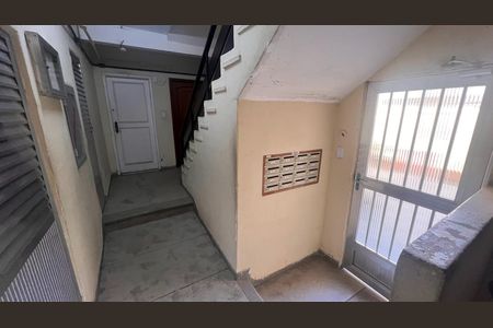 Apartamento para alugar com 60m², 2 quartos e sem vaga Apartamento para alugar com 60m², 2 quartos e sem vagaHall