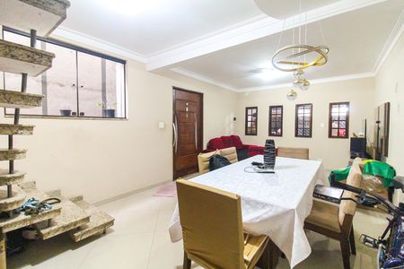 Sala de casa à venda com 3 quartos, 230m² em Parque Guarani, São Paulo