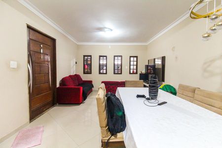 Sala de casa à venda com 3 quartos, 230m² em Parque Guarani, São Paulo