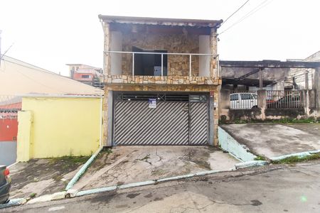 Fachada + Placa de casa à venda com 3 quartos, 230m² em Parque Guarani, São Paulo