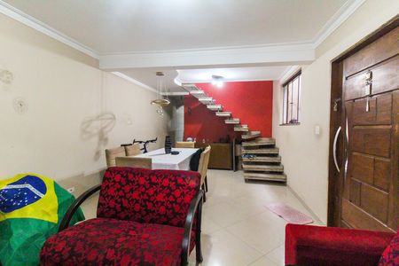 Sala de casa à venda com 3 quartos, 230m² em Parque Guarani, São Paulo