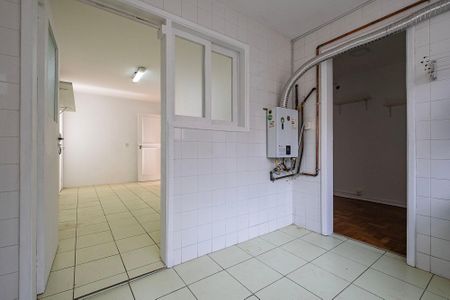 Apartamento para alugar com 135m², 3 quartos e 1 vaga Apartamento para alugar com 135m², 3 quartos e 1 vagaÁrea de Serviço