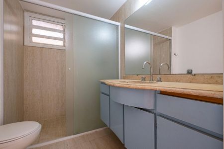 Apartamento para alugar com 135m², 3 quartos e 1 vaga Apartamento para alugar com 135m², 3 quartos e 1 vagaBanheiro