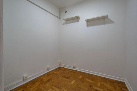 Apartamento para alugar com 135m², 3 quartos e 1 vaga Apartamento para alugar com 135m², 3 quartos e 1 vagaÁrea de Serviço - Quarto