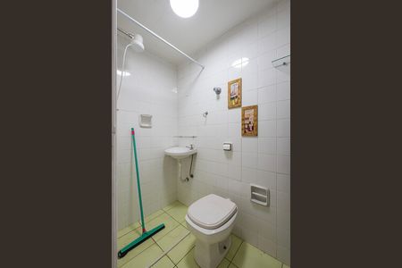 Apartamento para alugar com 135m², 3 quartos e 1 vaga Apartamento para alugar com 135m², 3 quartos e 1 vagaÁrea de Serviço - Banheiro
