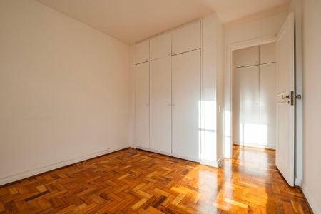Apartamento para alugar com 135m², 3 quartos e 1 vaga Apartamento para alugar com 135m², 3 quartos e 1 vagaQuarto 2