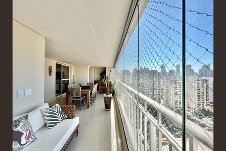 Apartamento à venda com 122m², 3 quartos e 3 vagas Apartamento à venda com 122m², 3 quartos e 3 vagasVaranda gourmet