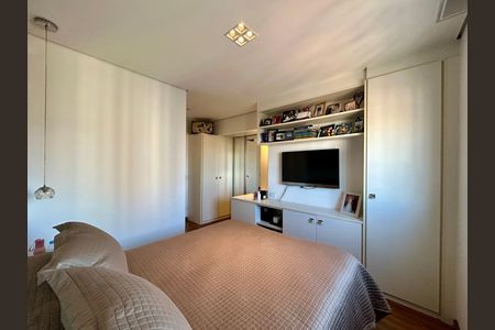 Apartamento à venda com 122m², 3 quartos e 3 vagas Apartamento à venda com 122m², 3 quartos e 3 vagasQuarto 1