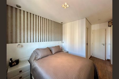 Apartamento à venda com 122m², 3 quartos e 3 vagas Apartamento à venda com 122m², 3 quartos e 3 vagasQuarto 1