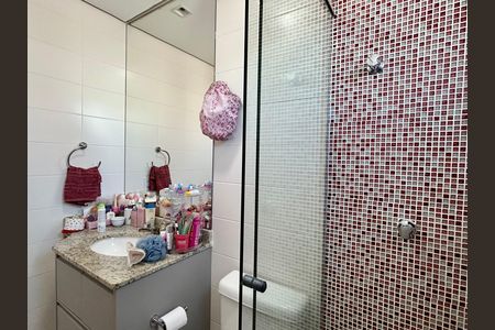 Apartamento à venda com 122m², 3 quartos e 3 vagas Apartamento à venda com 122m², 3 quartos e 3 vagasBanheiro do Quarto 2