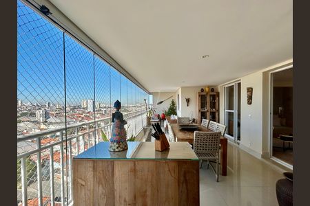Apartamento à venda com 122m², 3 quartos e 3 vagas Apartamento à venda com 122m², 3 quartos e 3 vagasVaranda gourmet