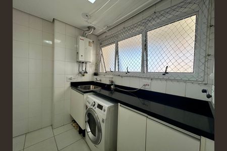 Apartamento à venda com 122m², 3 quartos e 3 vagas Apartamento à venda com 122m², 3 quartos e 3 vagasLavanderia