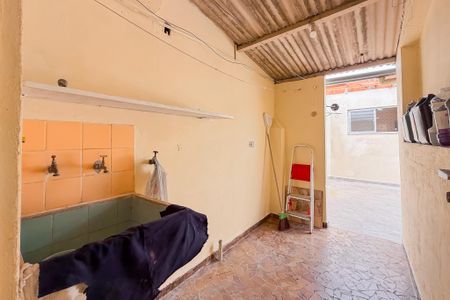Área de Serviço de casa para alugar com 3 quartos, 150m² em Vila São José, São Paulo