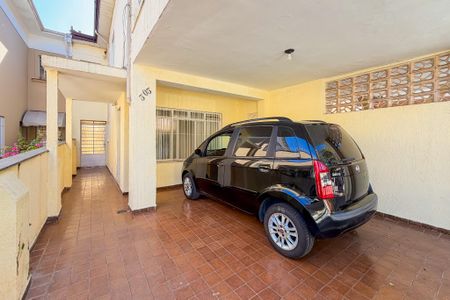 Garagem de casa para alugar com 3 quartos, 150m² em Vila São José, São Paulo