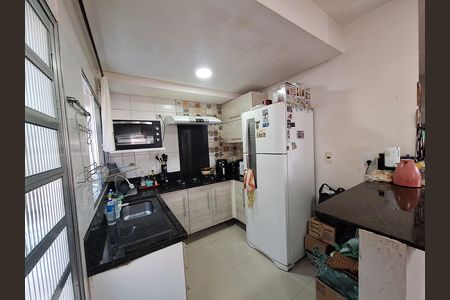 Casa de condomínio para alugar com 68m², 2 quartos e 1 vaga