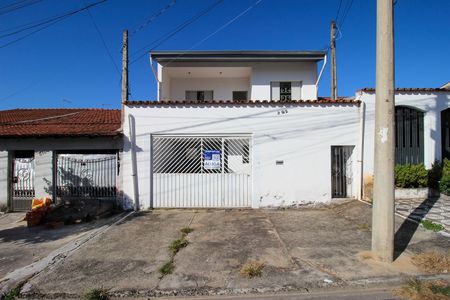 Casa para alugar com 214m², 3 quartos e 2 vagas