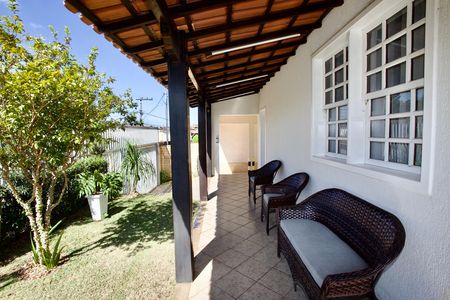 Varanda de casa para alugar com 4 quartos, 500m² em Nossa Senhora do Carmo, Contagem