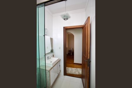 Casa para alugar com 500m², 4 quartos e 4 vagas Casa para alugar com 500m², 4 quartos e 4 vagasBanheiro Social