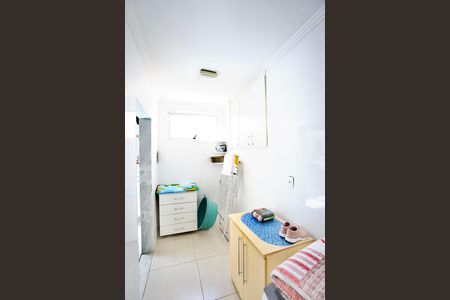Casa para alugar com 500m², 4 quartos e 4 vagas Casa para alugar com 500m², 4 quartos e 4 vagasCozinha e Área de Serviço