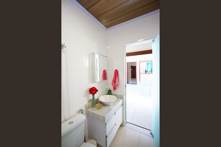 Banheiro de casa para alugar com 4 quartos, 500m² em Nossa Senhora do Carmo, Contagem