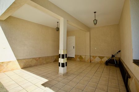 Garagem de casa para alugar com 4 quartos, 500m² em Nossa Senhora do Carmo, Contagem