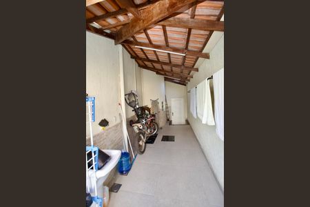 Casa para alugar com 500m², 4 quartos e 4 vagas Casa para alugar com 500m², 4 quartos e 4 vagasCozinha e Área de Serviço