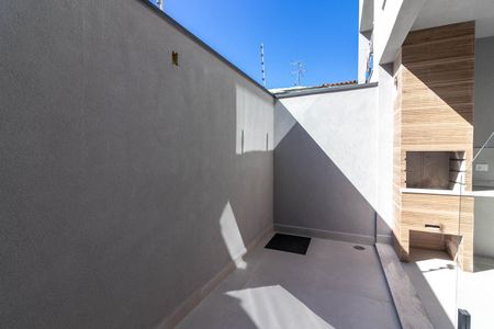 Casa à venda com 145m², 3 quartos e 2 vagas Casa à venda com 145m², 3 quartos e 2 vagasQuintal e Churrasqueira