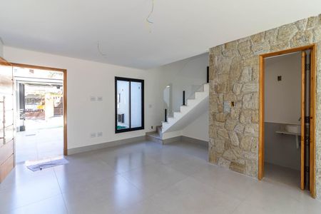 Casa à venda com 145m², 3 quartos e 2 vagas Casa à venda com 145m², 3 quartos e 2 vagasSala de Estar