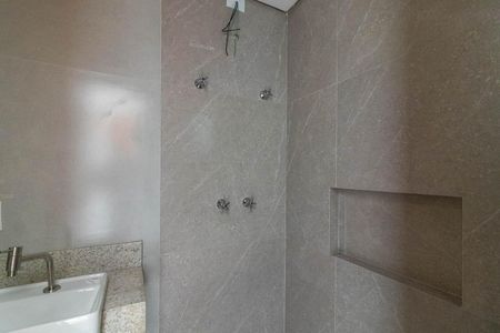 Casa à venda com 145m², 3 quartos e 2 vagas Casa à venda com 145m², 3 quartos e 2 vagasBanheiro da Suíte 2