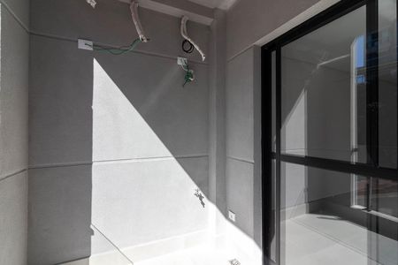 Casa à venda com 145m², 3 quartos e 2 vagas Casa à venda com 145m², 3 quartos e 2 vagasVaranda da Cozinha