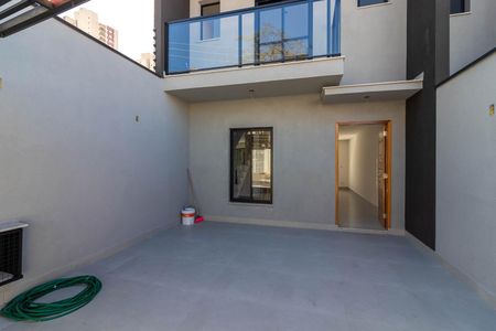 Casa à venda com 145m², 3 quartos e 2 vagas Casa à venda com 145m², 3 quartos e 2 vagasGaragem